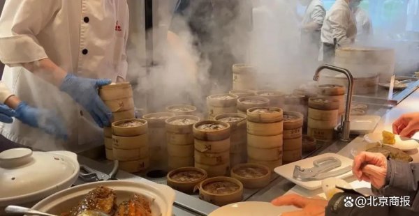 简配资 北京多家餐厅上新自助模式！有的周末等位超百桌