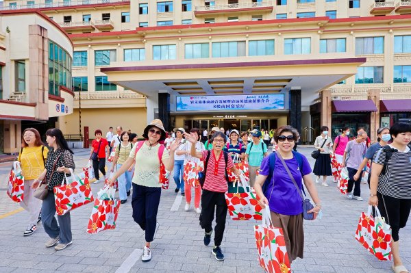 安信策略 暑假去英德避暑，这些新玩法值得pick｜暑期文旅消费情报